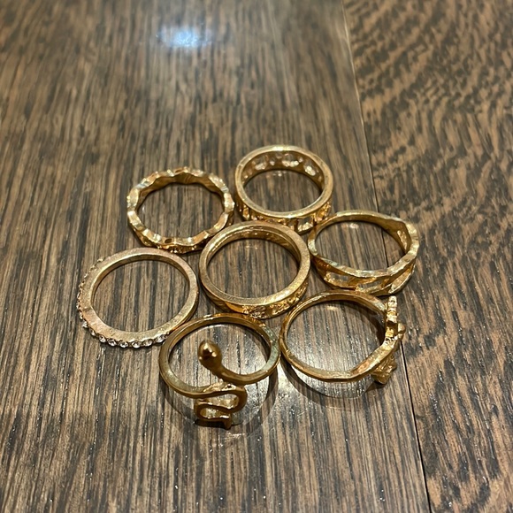 Gold Designed Rings - Pack of 7 - Picture 1 of 8
